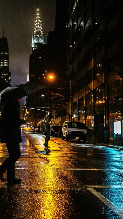 Free Download Wallpaper Light People New York City Rain Street Night