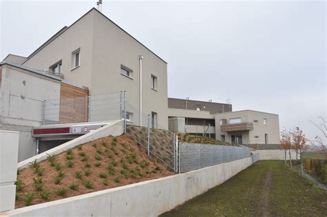 Eine vorbelastete beziehung mit dem nachbarn ist nie schön. „Zuhause im Weinviertel": Schlüsselübergabe neuer FRIEDEN ...