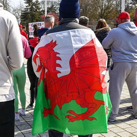 Vlag Van Wales Grote Welsh Flag Wales UK Y Ddraig Goch Rode Draak Vlaggenmast Bol Com
