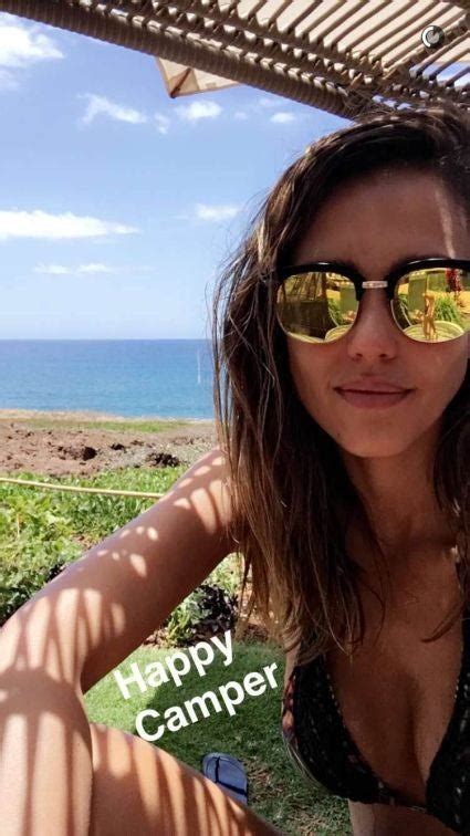 Jessica Alba Rocks A Teeny Bikini In Hawaii Ahead Of 35th