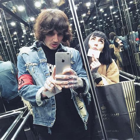 After the break up with sarah, sykes started dating amanda. Oliver Sykes and Hannah Pixie Sykes | Hannah pixie, Hannah ...