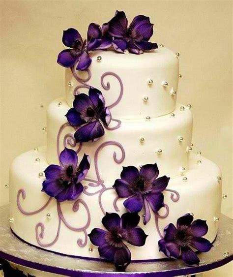 Royal Wedding Theme Try Purple Wedding Cakes Wedding And Bridal