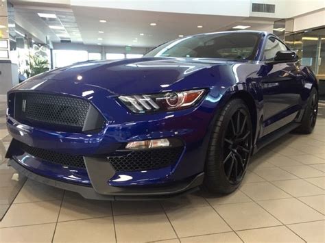 2016 Ford Mustang Gt350 Rare Deep Impact Blue With Stripe Delete Tech