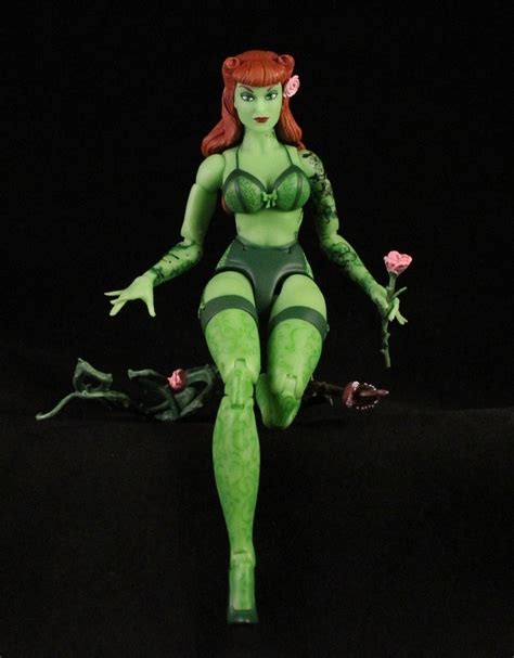 Shes Fantastic Dc Bombshells Poison Ivy