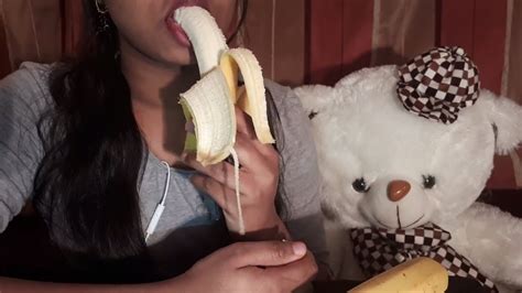 Asmr Eating Banana Mouth Sounds Mukbang No Talking Youtube
