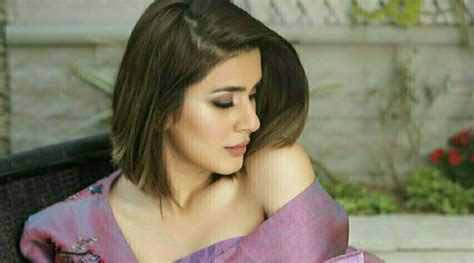 Kubra Khan Biography Education Career Age And Wikipedia