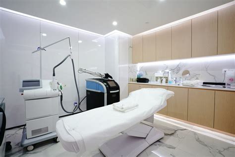 6 Medical Clinic Interior Design Ideas For Comfort & Beauty
