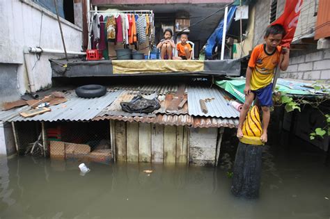 Flooding in Jakarta - The Numbers - Briefly - WSJ