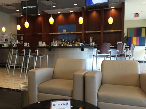 Iah United Airlines United Club Reviews And Photos Terminal A George