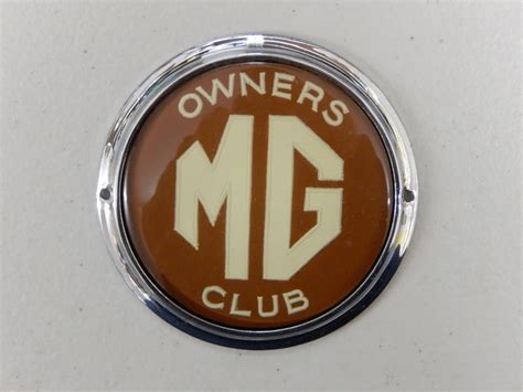 Vintage Automotif Mg Owners Club Dark Red Version Car Badge Auto Emblem