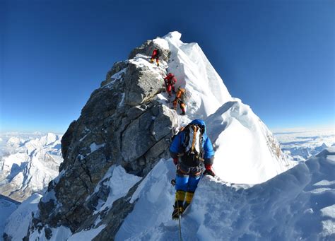 A Famous Feature Of Mount Everest Has Collapsed Potentially Making The
