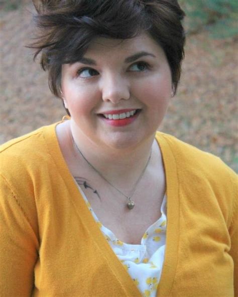 18 Out Of This World Hairstyles For Plus Size Women With Round Faces