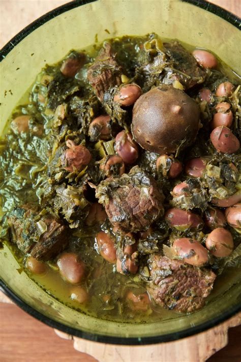 I've never met anyone who didn't like ghormeh sabzi. Ghorme Sabzi - Persisches Rinderragout in Kräuter ...