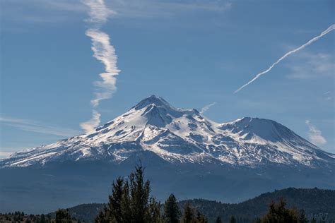 Blasts Of Mount Shasta On Our Way Back From Oregon We Alwa Flickr
