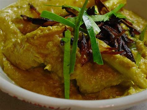 Salah satu yang banyak diburu adalah sentra ayam panggang desa gandu. Resep Opor Ayam Spesial | Resepkoki.co