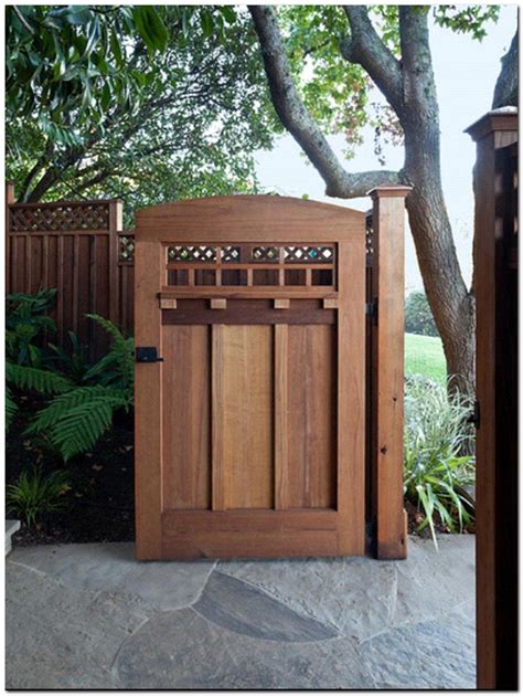 50 Classic Wooden Gates Will Make Your Home Look Great The Urban