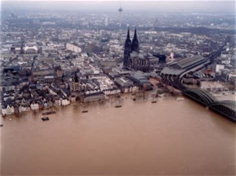 Der hochwasserschutz wurde im januar 2004 von den stadtentwässerungsbetrieben köln übernommen. Hochwassergeschichte