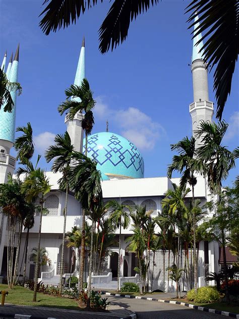 It is locally known as universiti teknologi malaysia. Lensaku Wajah mu: Masjid Sultan Ismail Universiti ...