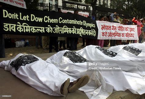 Victims Of The 1984 Bhopal Gas Tragedy Pose As Dead Bodies To Seek News Photo Getty Images