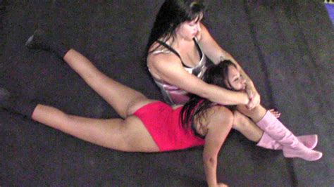 Stf And Crossface Wmv Modest Moms Wrestling Clips4sale