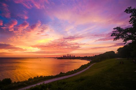 9 Best Places To Watch The Sun Set In Cleveland