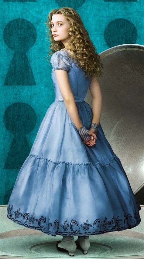 Alice In Wondeland This Dress Is Perect For Alice Its Simple And