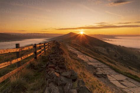 Sunrise Above Lose Hill And Back Tor From Mam Tor The Peak District