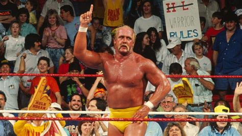 Things Hulk Hogan Does Better Than Stone Cold Steve Austin Is