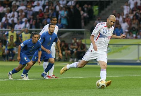 Itália jogou pouco mas aguentou tudo. Mundial 2006: ganó Italia, perdió Zidane - AS.com