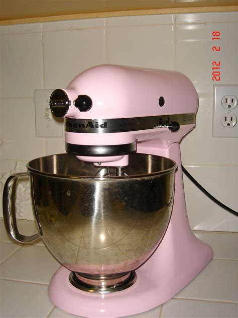I Want A Pink Kitchenaid Kitchen Aid Kitchen Aid Mixer Kitchen