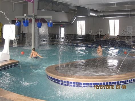 Holiday inn oceanfront pool bar, ocean city, md. Great pool - Picture of Holiday Inn Express & Suites ...