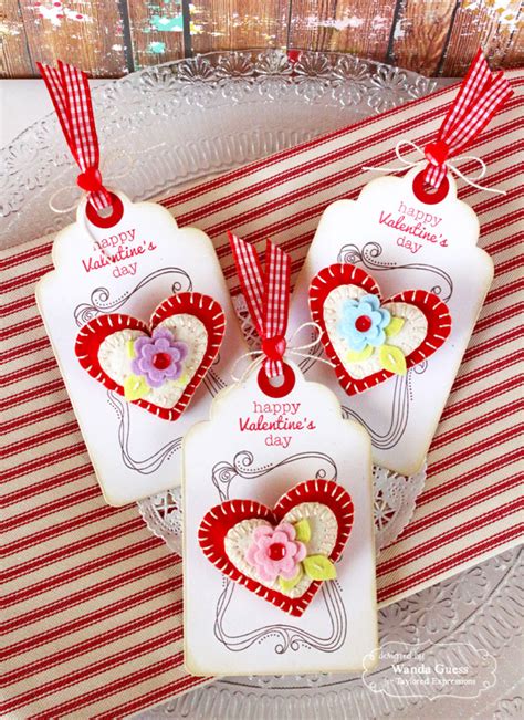 Felt Heart Pins By Wanda Guess 1 Valentine Pin Valentine Day Crafts