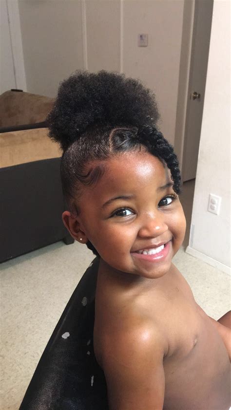 While the afro is a pride in the black hairstyle department the little girls can also proudly flaunt them as cute little afro ponytails on each side of their head or just the iconic style without alterations. Hairgoals In 2019 Girls Natural Hairstyles Toddler | Lil ...