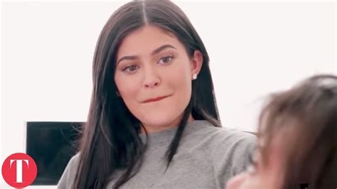 Kylie Jenner Reveals Pregnancy On Keeping Up With The