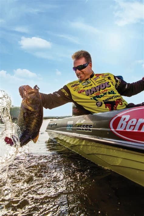 Quick Guide To The Bassmaster Elites Bass Fishing Tournament In Sacramento