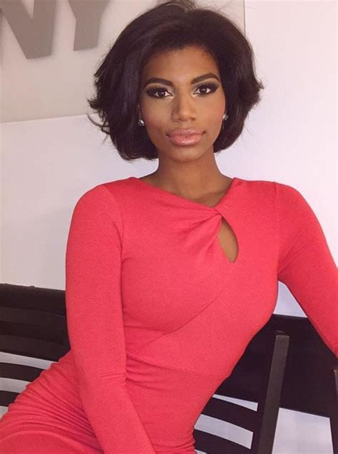 Taylor Rooks Rook Hair Beauty Attractive Women