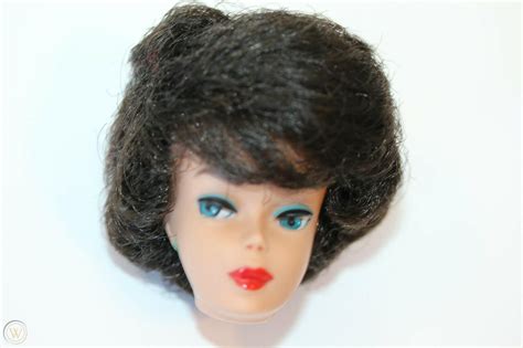 Vintage 1961 62 Raven Hair Bubble Cut Barbie 850 Head Only Tiny Green Ear 1988625575