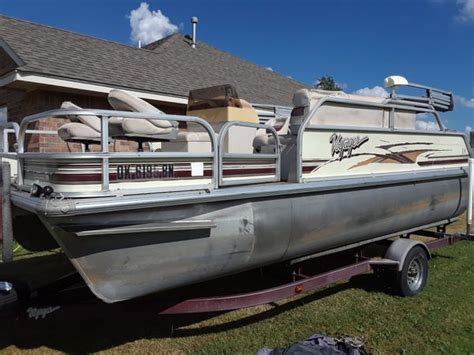 2004 Voyager Pontoon Boat 18 Ft 75 Horse Mercury Engine Tilt And Trim
