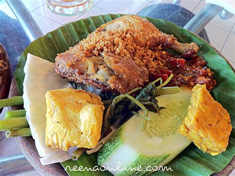 Fuel up on spicy ayam penyet and comforting bowls of bakso at this affordable yet satisfying indonesian joint. Reena's Online: Restoran Ayam Penyet Best