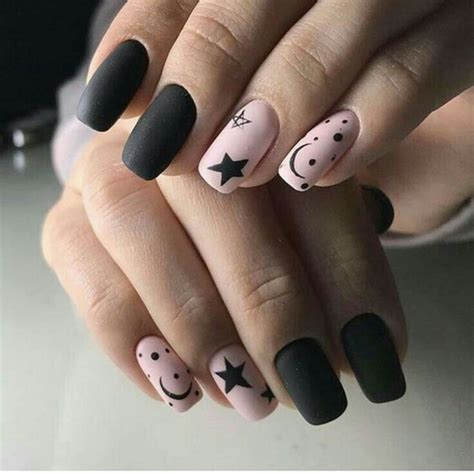 Diseños uñas acrilicas 2020 transparentes. Pin by Melisalazar on uñas in 2020 | Black nails, Matte nails design, Matte black nails
