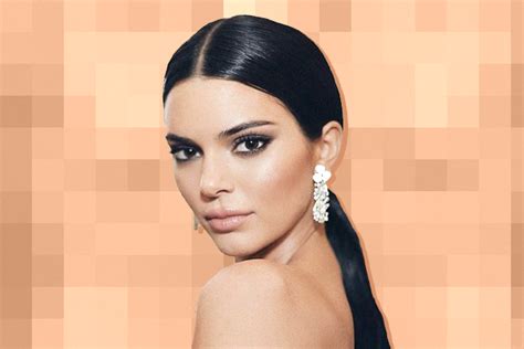 Kendall Jenner Getting Body Shamed For Leaked Nudes Prove