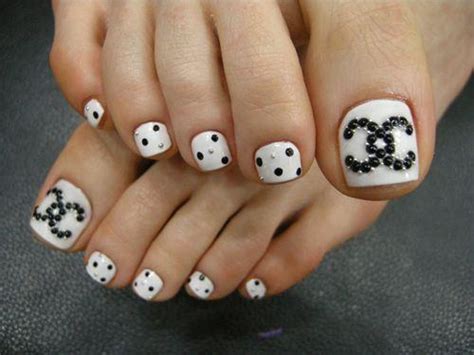 Es importante mantener recortadas las uñas de los pies y de las manos. Uñas pintadas. Ideas para uñas cortas y largas | Belleza