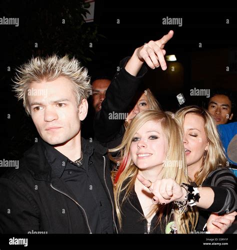Avril Lavigne And Husband Deryck Whibley Leaving Bar Deluxe Los Angeles California 041208