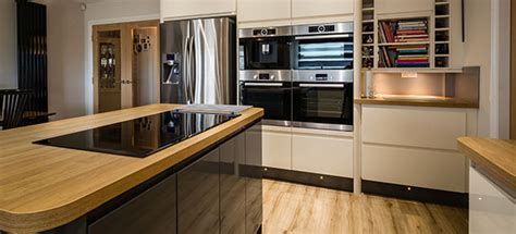 After you've selected your design level, we'll show you estimates of kitchen cabinets prices you can expect based on that particular design. Kitchen costs - Which?
