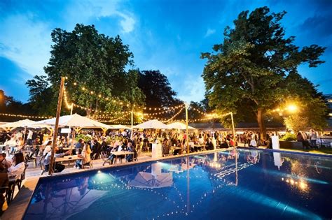 Het terras is gelegen op de site van de oude renbaan in bosvoorde. La Terrasse 02 est ouverte à Watermael-Boitsfort | Joelle ...
