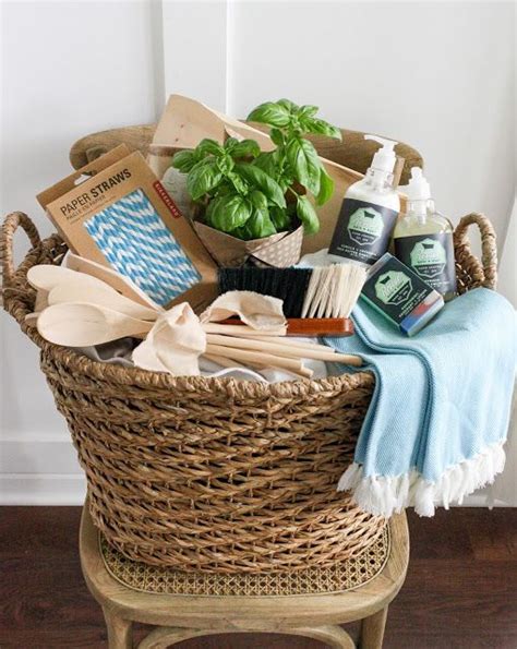 Here are 11 gift ideas for your employee's new home and housewarming. Housewarming basket - House Seven | House gifts ...