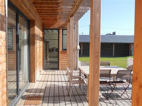 Idéalement, le nom de votre location de vacances ne devrait pas comporter plus de 2 ou 3 mots. Maison de vacances