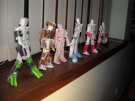 Paper Robots Paper Robots