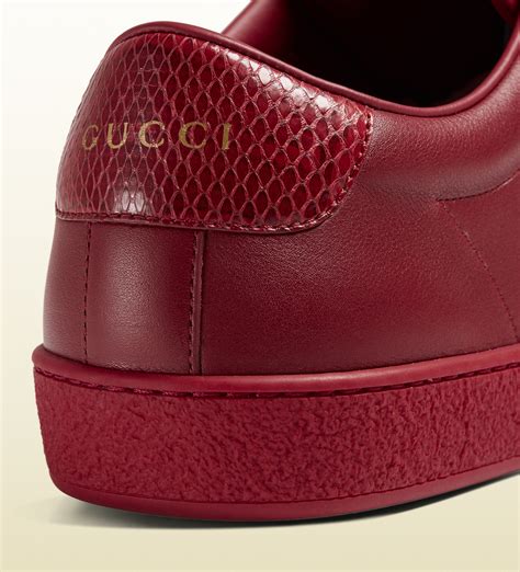 Lyst Gucci Leather Low Top Sneaker With Ayers Detail In Red