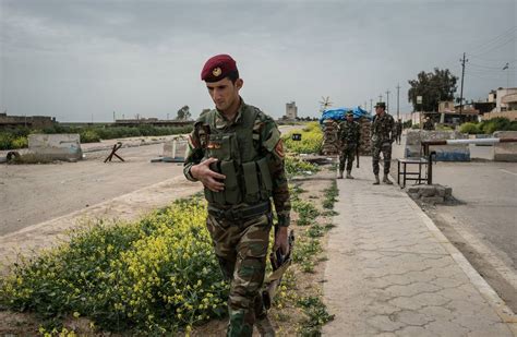 Iraqi Kurdish Peshmerga Shiite Militia Clash In Northern Iraq Wsj